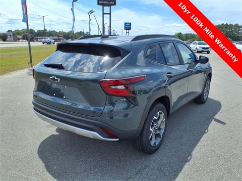 New 2025 Chevrolet Trax LT w/ Driver Confidence Package image 5