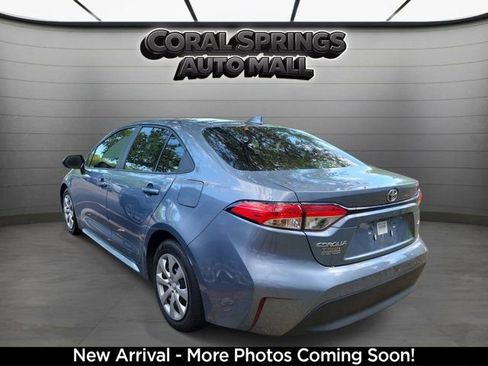 Used 2023 Toyota Corolla LE image 3