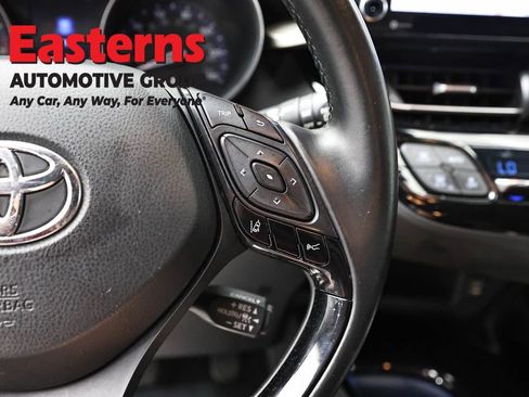 Used 2019 Toyota C-HR Limited FWD image 16