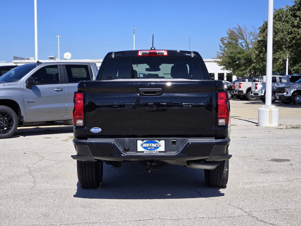 Used 2024 Chevrolet Colorado W/T RWD image 6