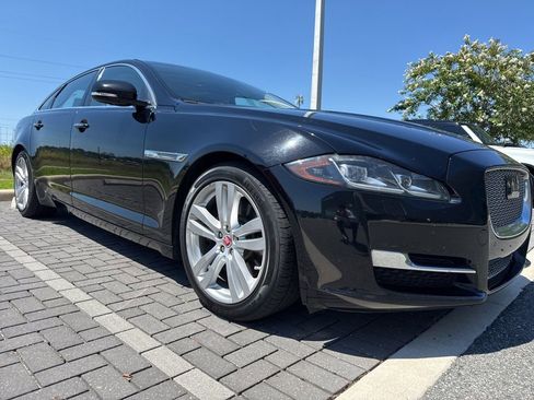 Used 2017 Jaguar XJ L Portfolio AWD/4WD image 4