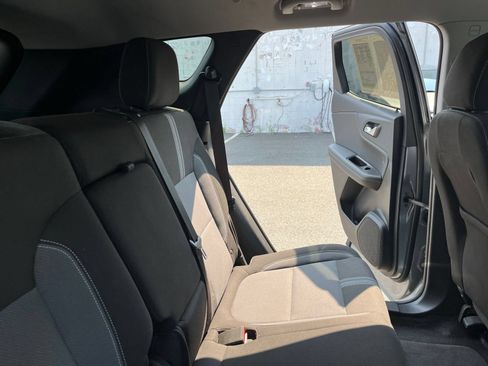 Used 2025 Chevrolet Blazer LT FWD image 38
