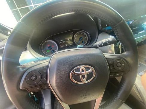 Used 2022 Toyota Venza Limited w/ Advanced Technology Package AWD/4WD image 19