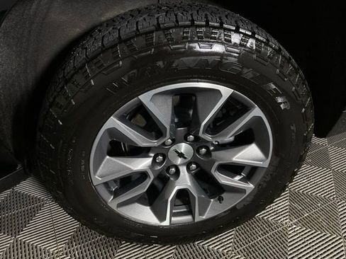 Used 2024 Chevrolet Tahoe LT w/ LT Signature Plus Package image 39