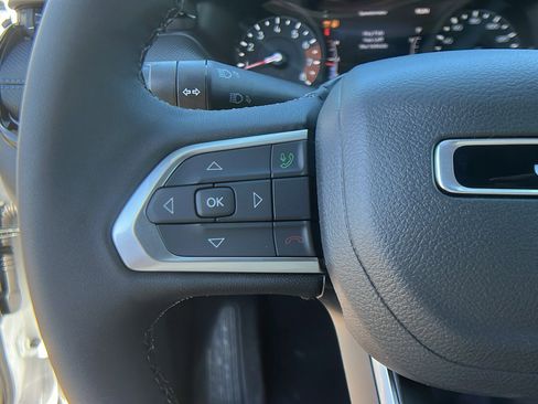 New 2025 Jeep Compass Latitude w/ Altitude Special Edition image 23