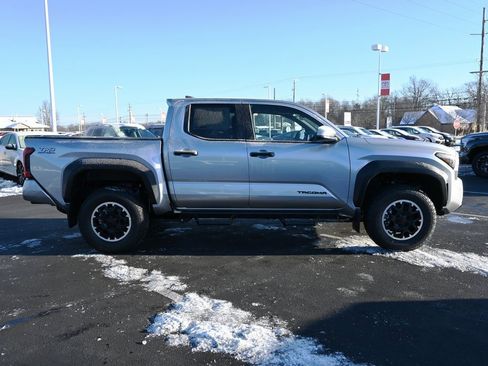 New 2026 Toyota Tacoma TRD Off-Road image 8
