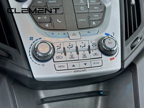 Used 2015 Chevrolet Equinox LT FWD image 20