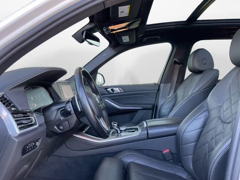 Used 2023 BMW X5 xDrive40i w/ Premium Package image 9