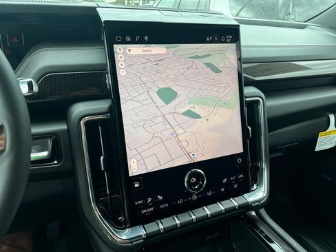 New 2026 GMC Yukon Elevation w/ LPO, Floor Liner Package AWD/4WD image 19