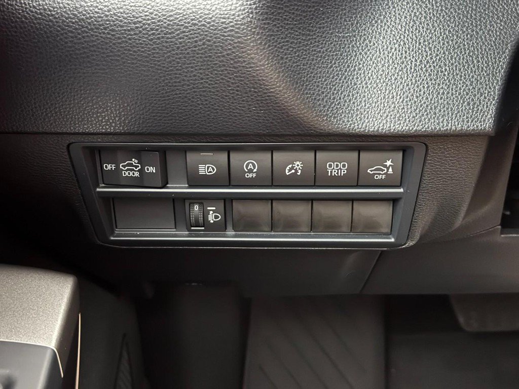 Used 2025 Toyota Tundra SR5 AWD/4WD image 19