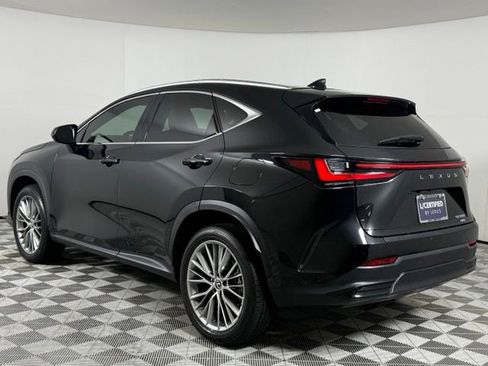 Certified 2025 Lexus NX 350 AWD w/ Accessory Package (2T) image 4