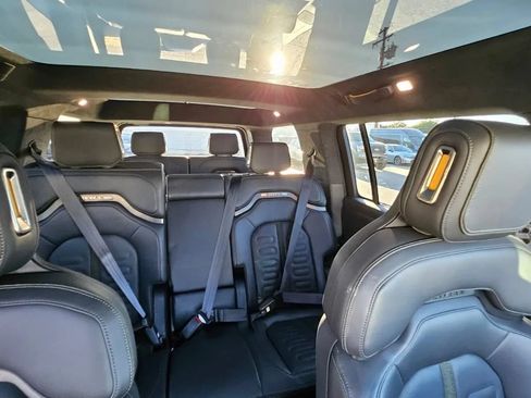 Used 2023 Rivian R1S Launch Edition AWD/4WD image 22
