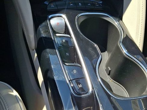 Used 2022 Buick Envision Avenir w/ Technology Package II FWD image 14
