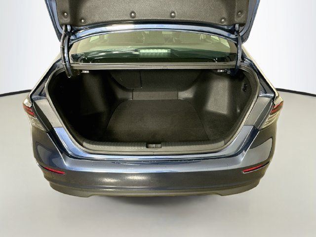 Used 2025 Honda Accord SE image 30