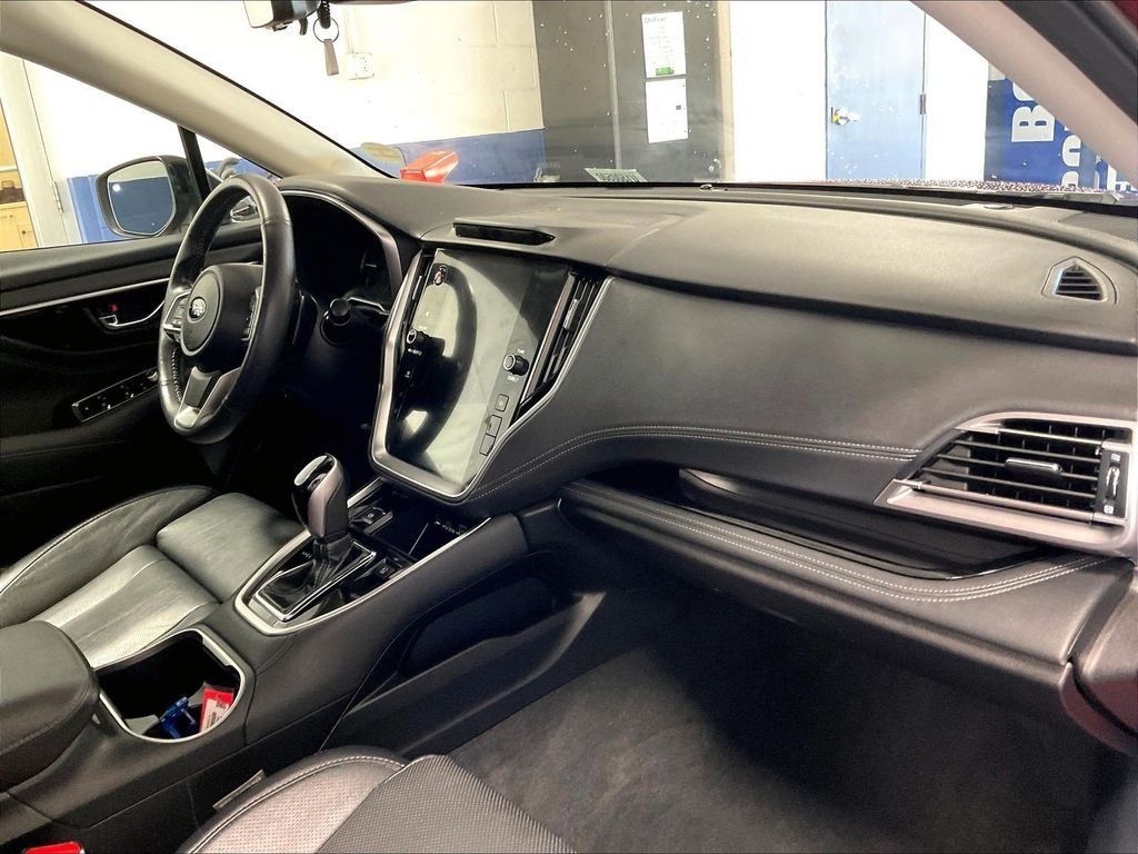 Used 2023 Subaru Outback Touring XT AWD/4WD image 14