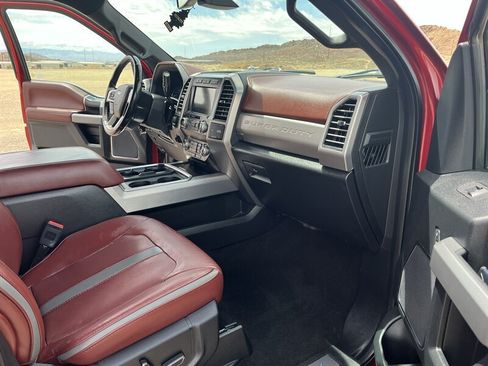 Used 2019 Ford F250 Platinum AWD/4WD image 11