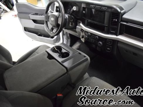 Used 2024 Ford F250 XLT image 27