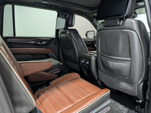 Used 2023 GMC Yukon XL Denali Ultimate image 20