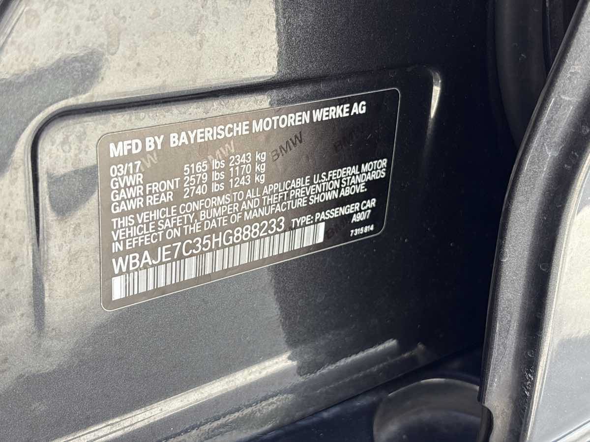 Used 2017 BMW 540i xDrive AWD/4WD image 28