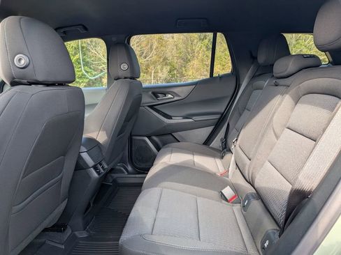 New 2026 Chevrolet Equinox LT w/ Safety and Technology Package image 28