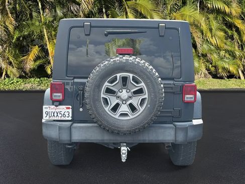 Used 2016 Jeep Wrangler Unlimited Rubicon w/ Connectivity Group AWD/4WD image 6