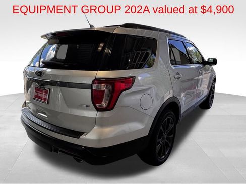 Used 2018 Ford Explorer XLT w/ Equipment Group 202A AWD/4WD image 6