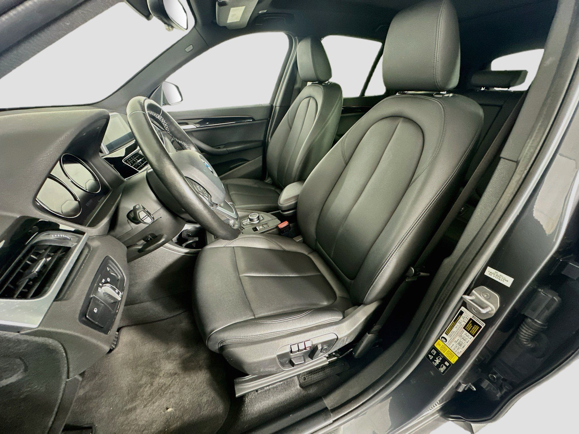 Used 2019 BMW X1 xDrive28i w/ Convenience Package AWD/4WD image 13