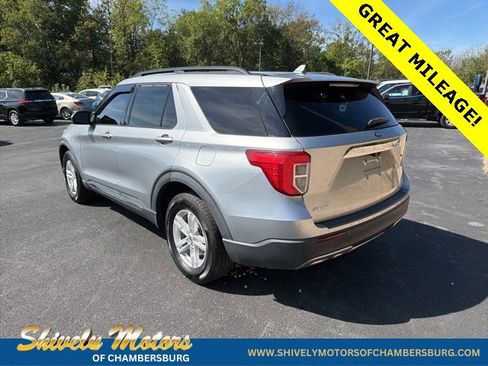 Used 2020 Ford Explorer XLT w/ Equipment Group 202A image 3