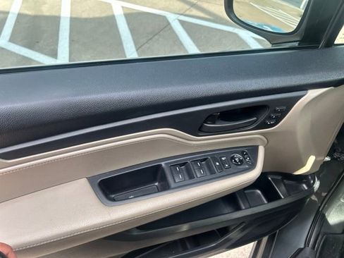 Used 2018 Honda Odyssey EX-L image 7