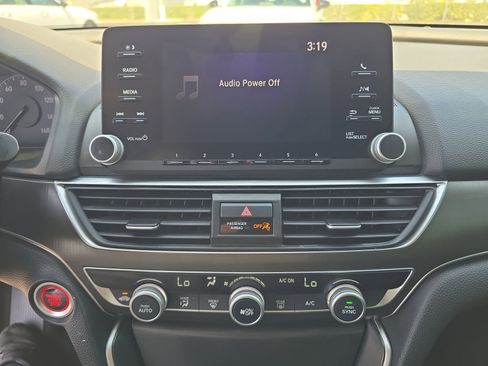 Used 2019 Honda Accord LX image 17