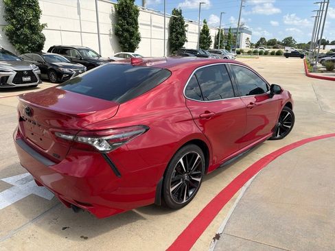 Used 2022 Toyota Camry XSE FWD image 3