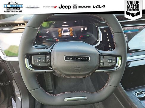 Used 2024 Jeep Wagoneer Limited AWD/4WD image 8