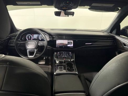 Used 2022 Audi Q8 Premium Plus image 25