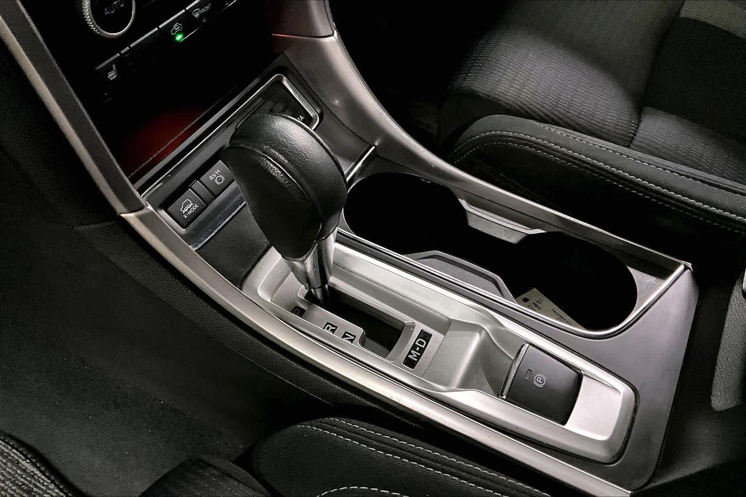 Used 2019 Subaru Ascent Premium AWD/4WD image 16