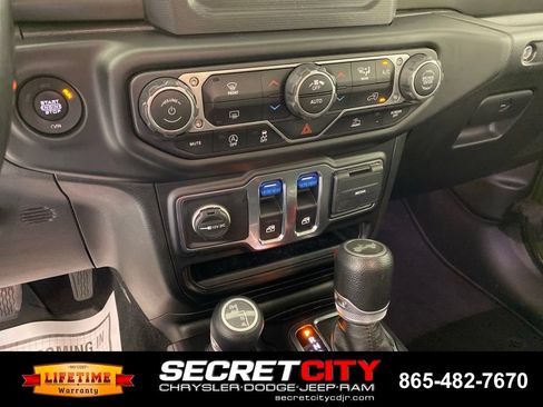 Used 2021 Jeep Wrangler Sport AWD/4WD image 22