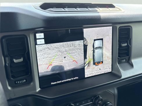 Used 2021 Ford Bronco First Edition AWD/4WD image 25