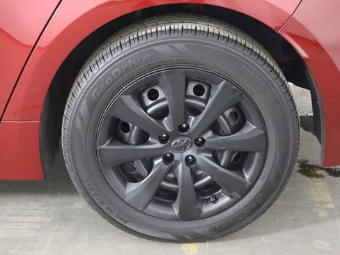 Used 2022 Toyota Corolla LE FWD image 40