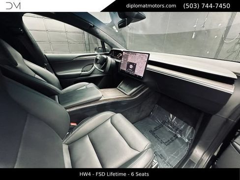 Used 2024 Tesla Model X AWD/4WD image 18