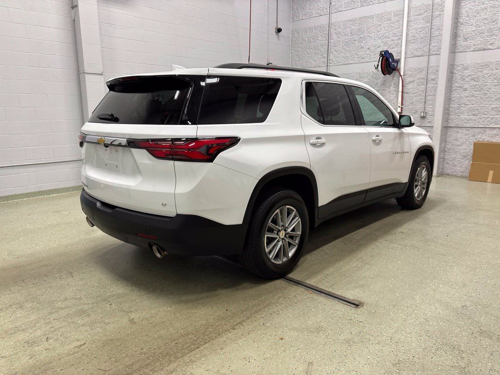 Used 2023 Chevrolet Traverse LT AWD/4WD image 4