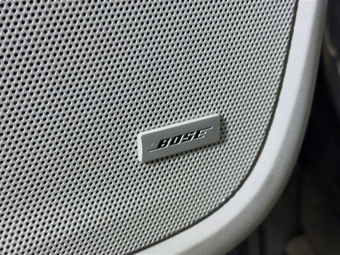 Used 2019 GMC Terrain SLT w/ Preferred Package image 21