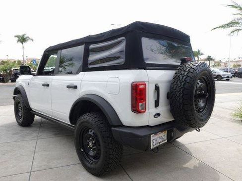 Used 2021 Ford Bronco Black Diamond image 6