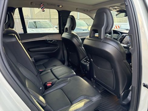 Used 2021 Volvo XC90 T6 Inscription w/ Protection Package Premier image 12