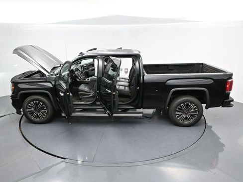 Used 2017 GMC Sierra 1500 Denali w/ Denali Ultimate Package AWD/4WD image 41