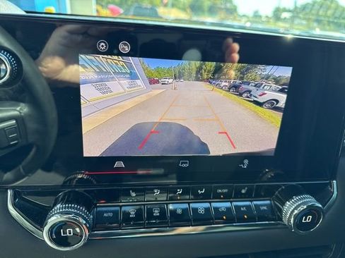 Used 2023 GMC Canyon Elevation w/ Elevation Premium Package image 17