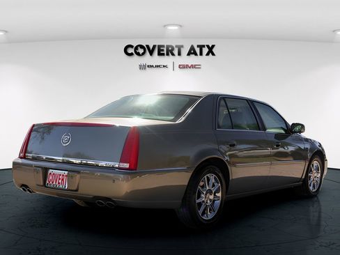 Used 2010 Cadillac DTS Luxury image 7