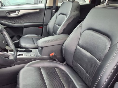 Used 2020 Ford Escape SEL AWD/4WD image 3