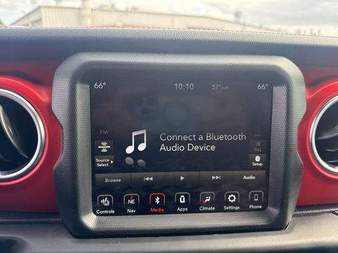 Used 2021 Jeep Wrangler Unlimited Rubicon w/ Xtreme Recon 35" Tire Package image 23