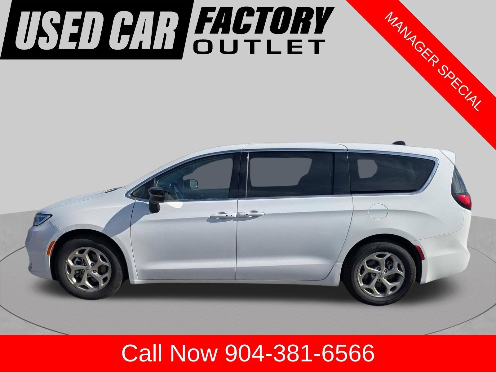 Used 2024 Chrysler Pacifica Limited FWD image 7