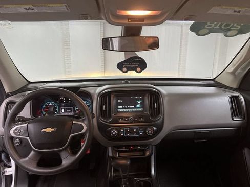 Used 2018 Chevrolet Colorado W/T w/ WT Convenience Package RWD image 19