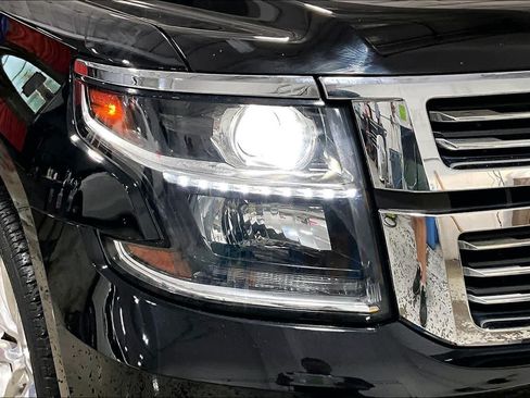 Used 2019 Chevrolet Tahoe Premier w/ Premier Plus Edition AWD/4WD image 27